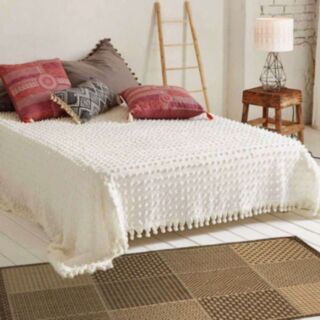 Photo ambiance chambre tapis descente de lit Sula marron