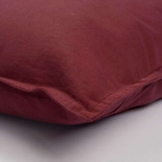 Coussin Toile de Toscane rouge 100% coton - photo ambiance